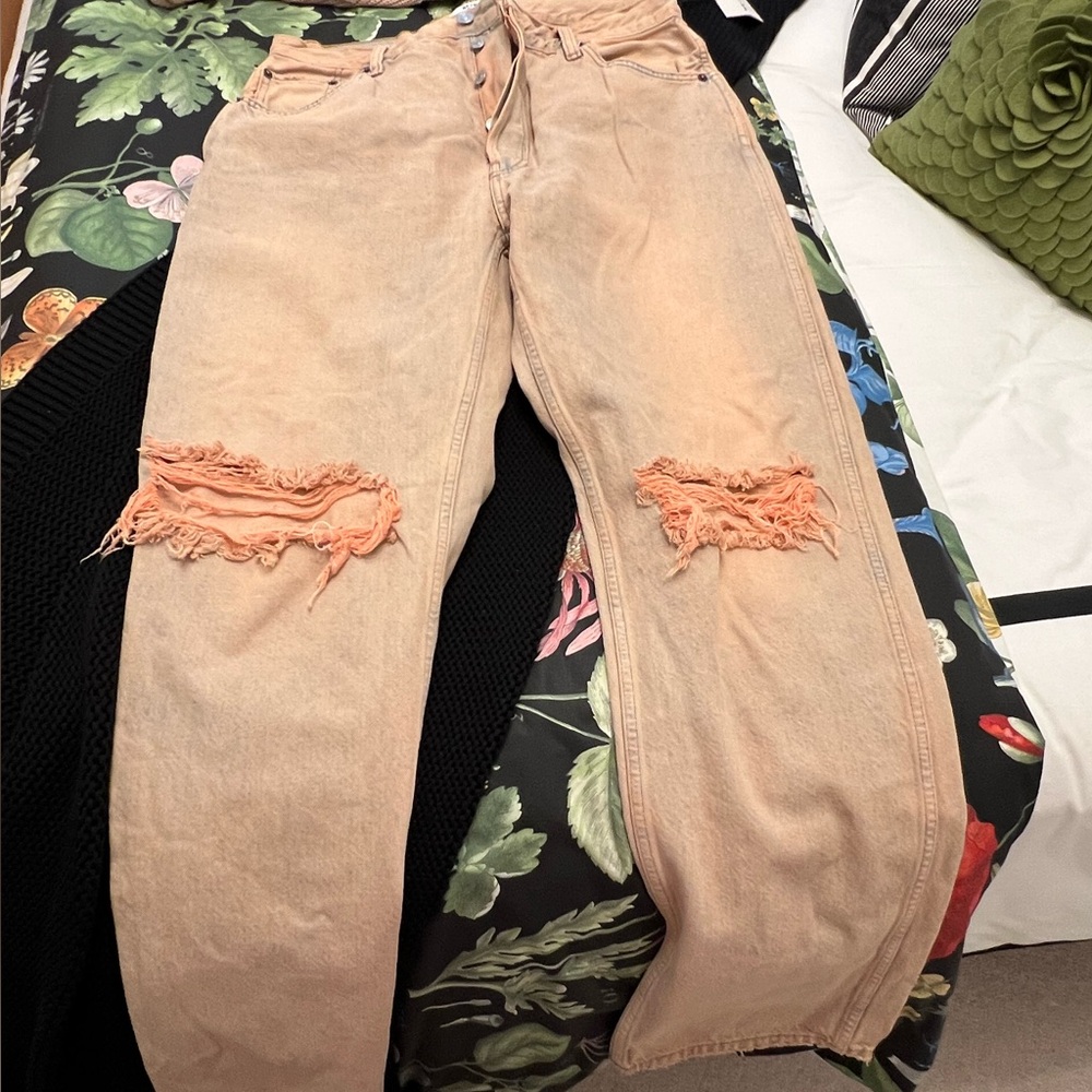 New with Tags!  Re/Done Jeans, Ripped Knee Button Front, Size 30